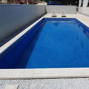 https://apartments-elite.hotels-in-trogir.com