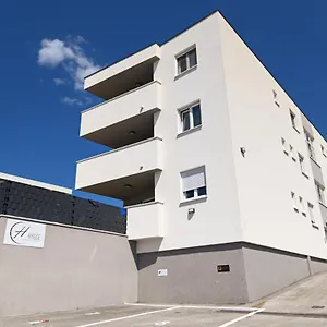 https://hygge-boutique-apartment.hotels-in-trogir.com