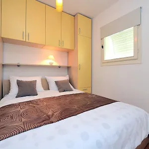 https://apartment-kalelarga.hotelinzadar.com