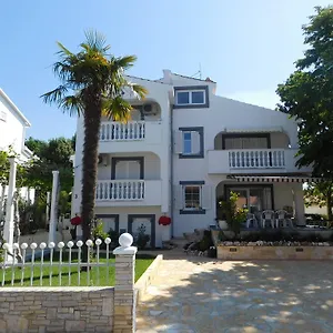 https://apartments-lucija-pula.pula-hotels.org