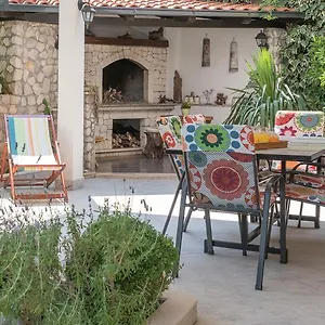 https://apartments-in-trogir.splithotels.org