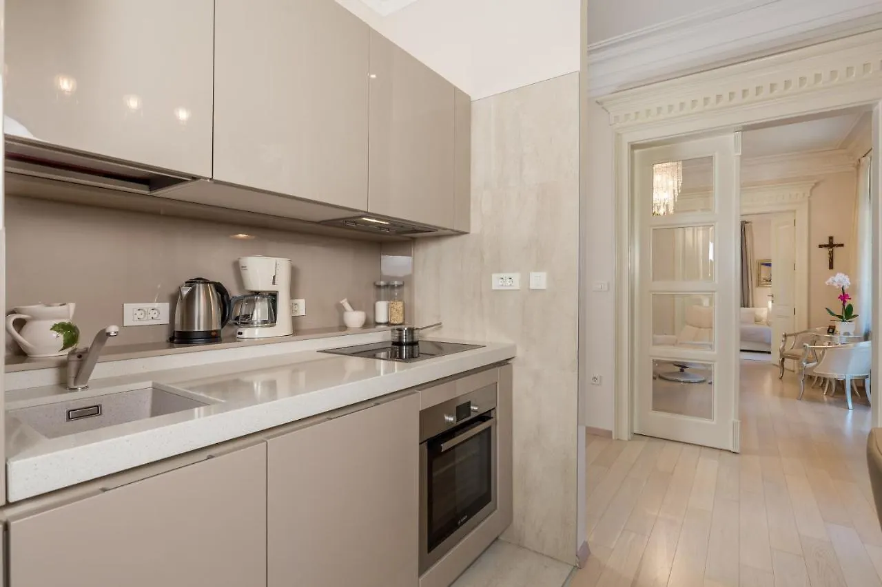 Villa Sokol Apartments Opatija Center
