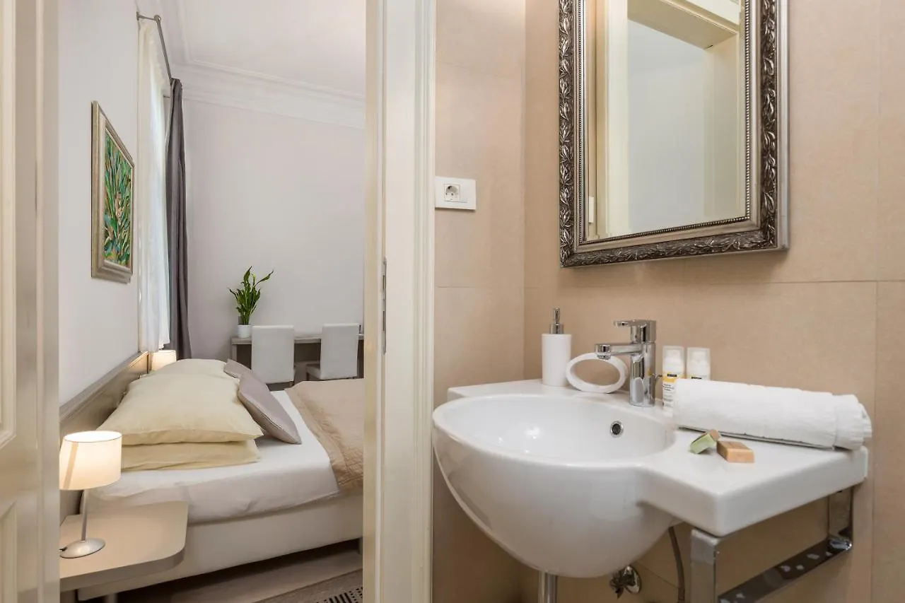 Villa Sokol Apartments Opatija Center