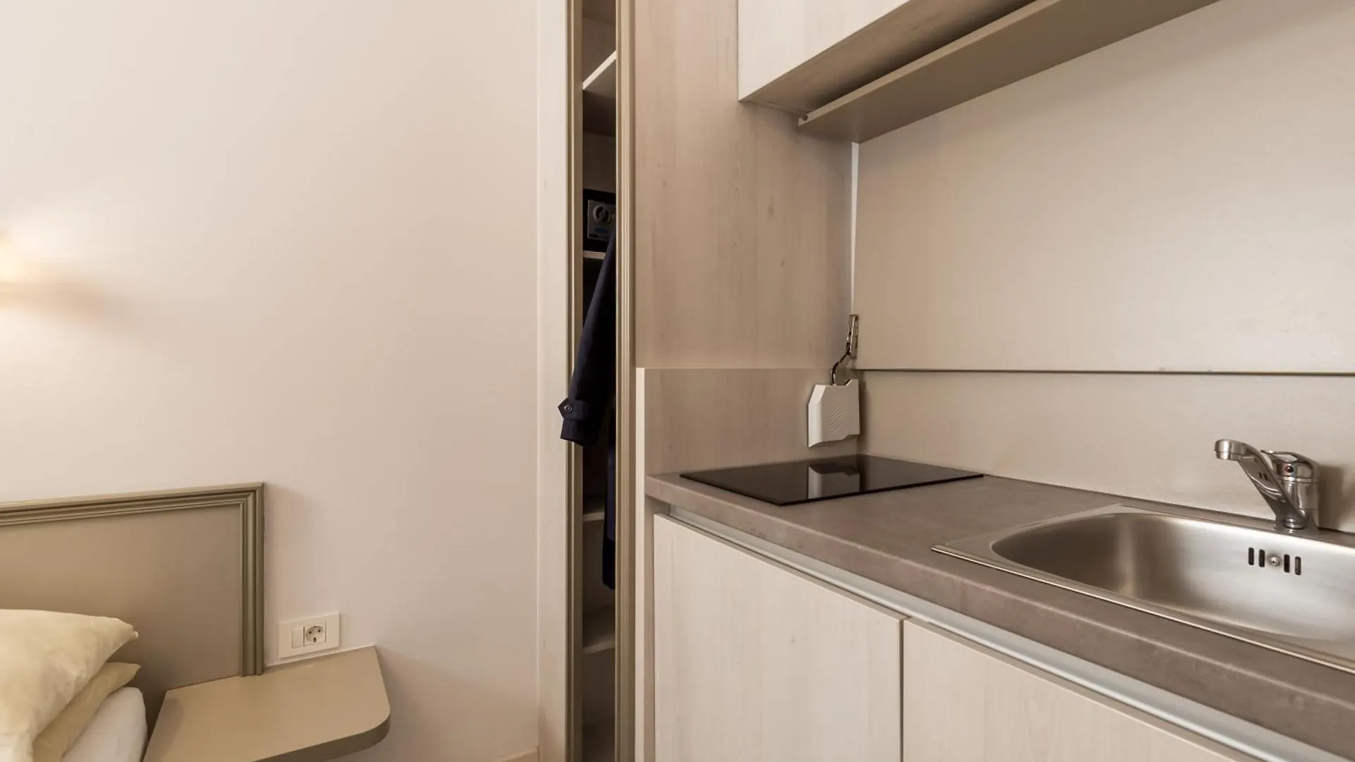 Villa Sokol Apartments Opatija Center 0*,